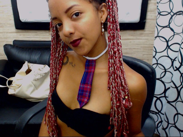 kyleisofia live sexchat picture