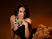 LuciaHunt live sexchat picture
