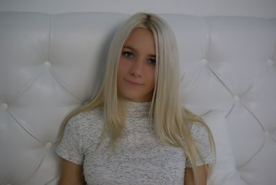 LolaLewis live sexchat picture