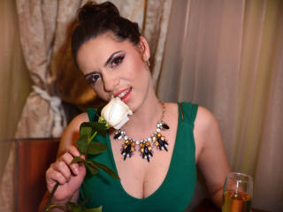 LuccyleJolli live sexchat picture