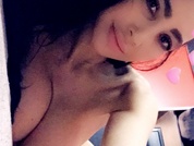 SUREYYA live sexchat picture