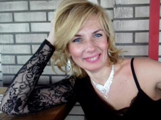SilviaMarlow live sexchat picture