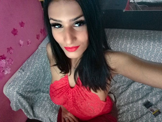 AlphaQueen live sexchat picture