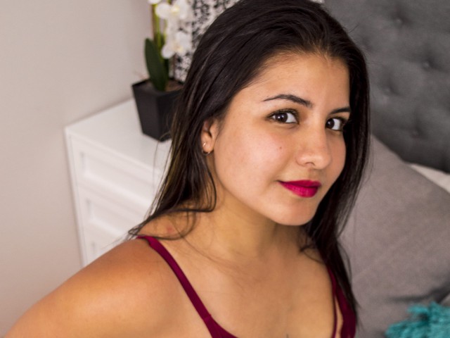 AprilLaurens live sexchat picture