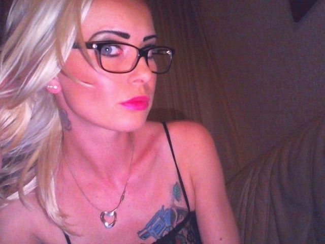 Nikkie25 live sexchat picture